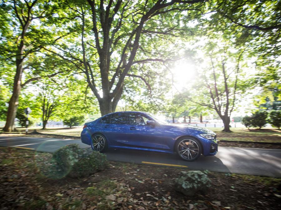  BMW 330i M Sport (G20) 2019 года  (AU) (фото 16 из 17)